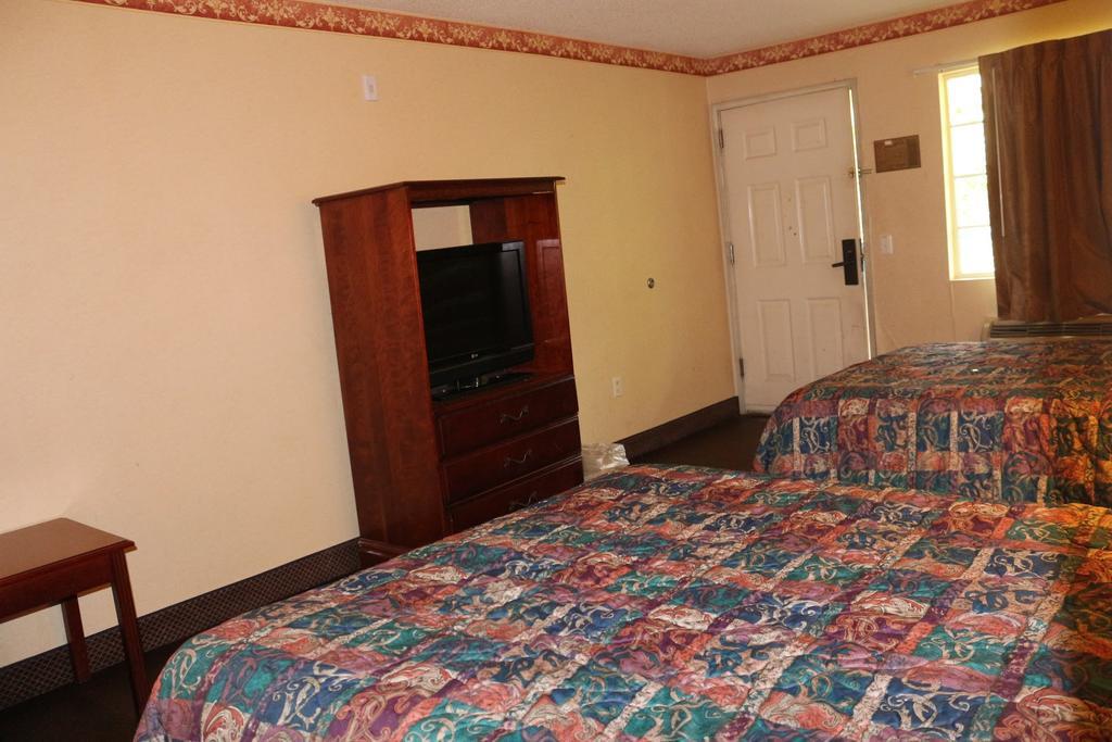 Magnolia Bay Hotel & Suites Jonesboro Eksteriør billede
