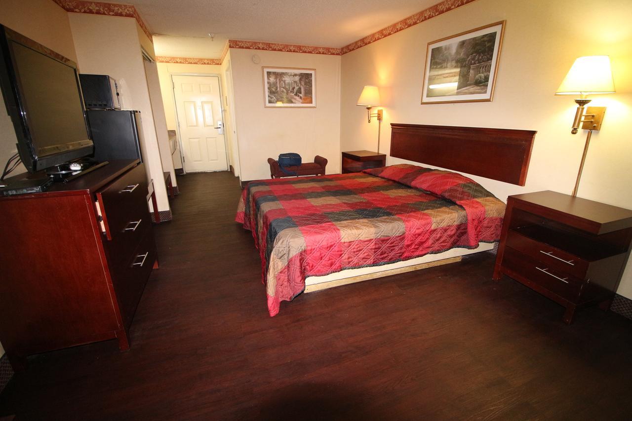 Magnolia Bay Hotel & Suites Jonesboro Eksteriør billede