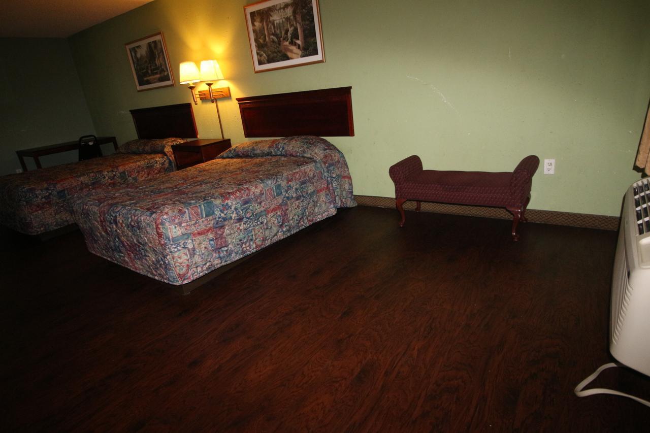 Magnolia Bay Hotel & Suites Jonesboro Eksteriør billede